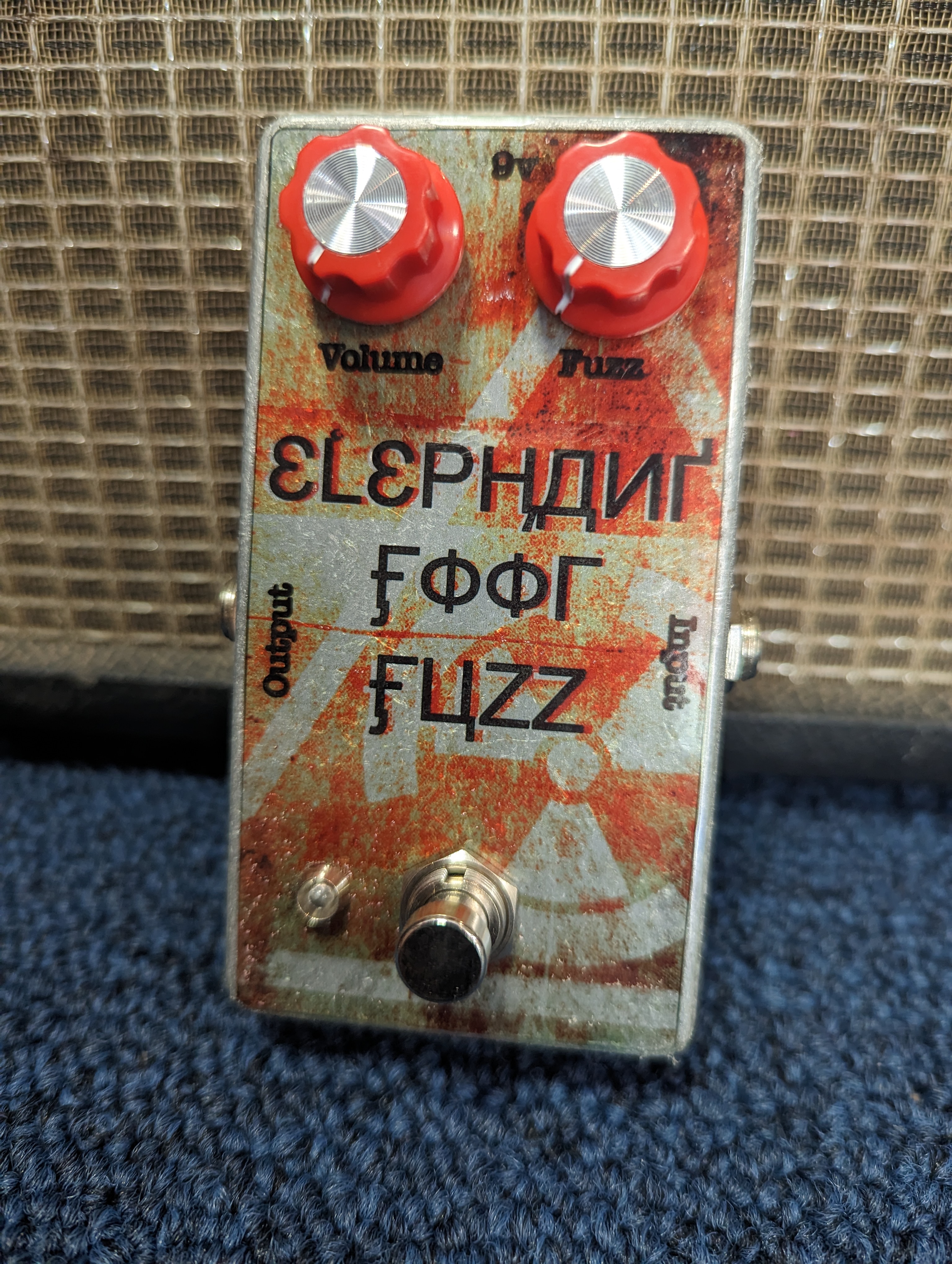 guitar pedals elephant foot fuzz
